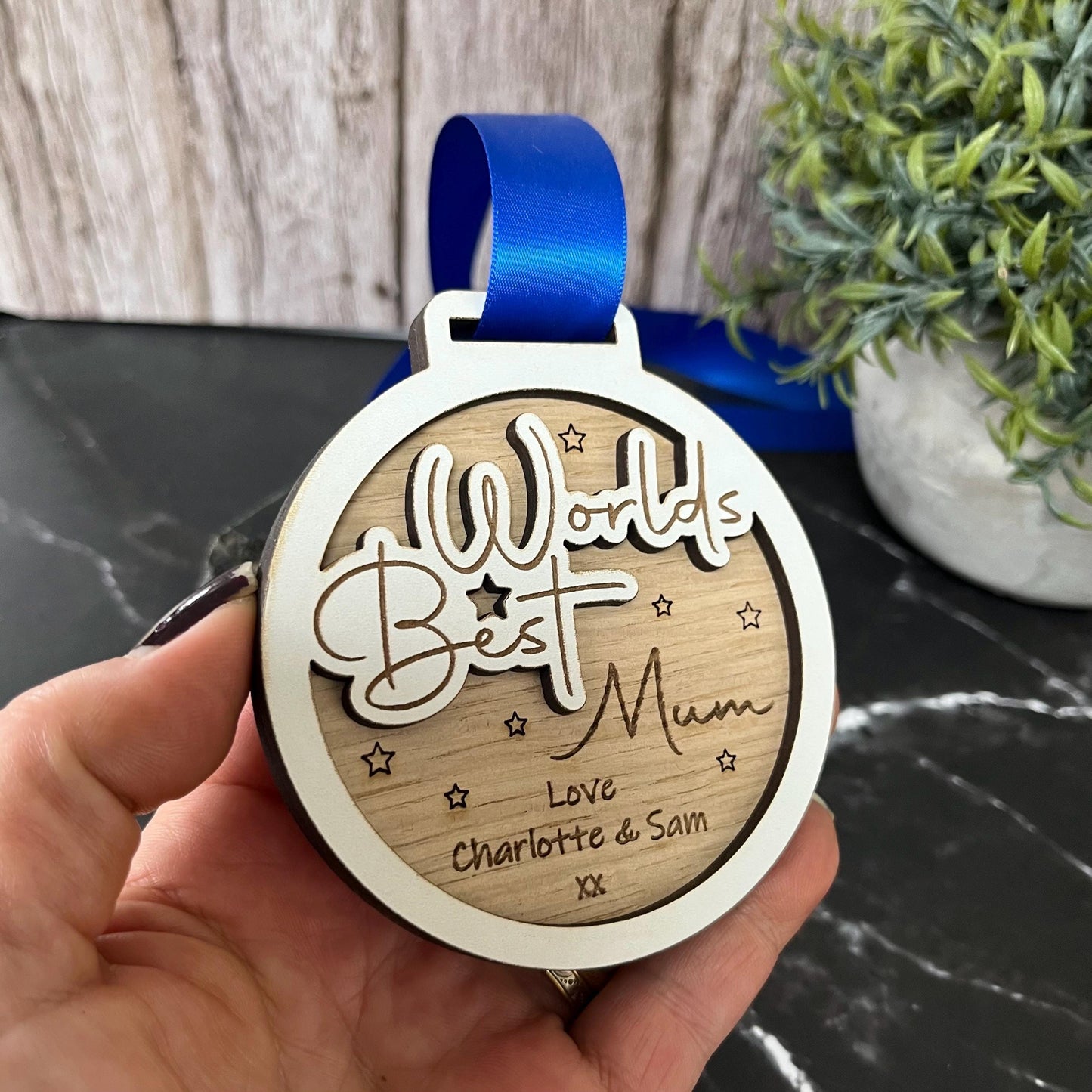 Worlds Best Mum, Birthday Mothers Day Wooden Medal, Award, Appreciation Medal