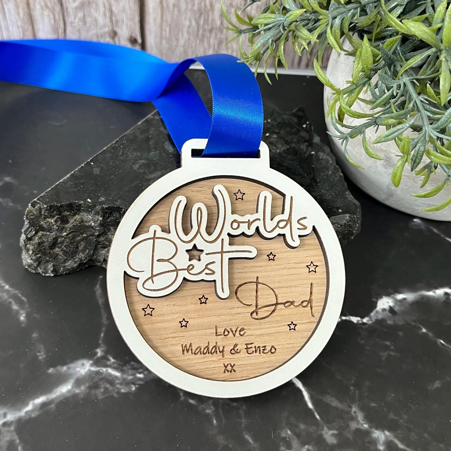 Worlds Best Dad, Birthday Fathers Day Wooden Medal, Award, Appreciation Medal, Trophy