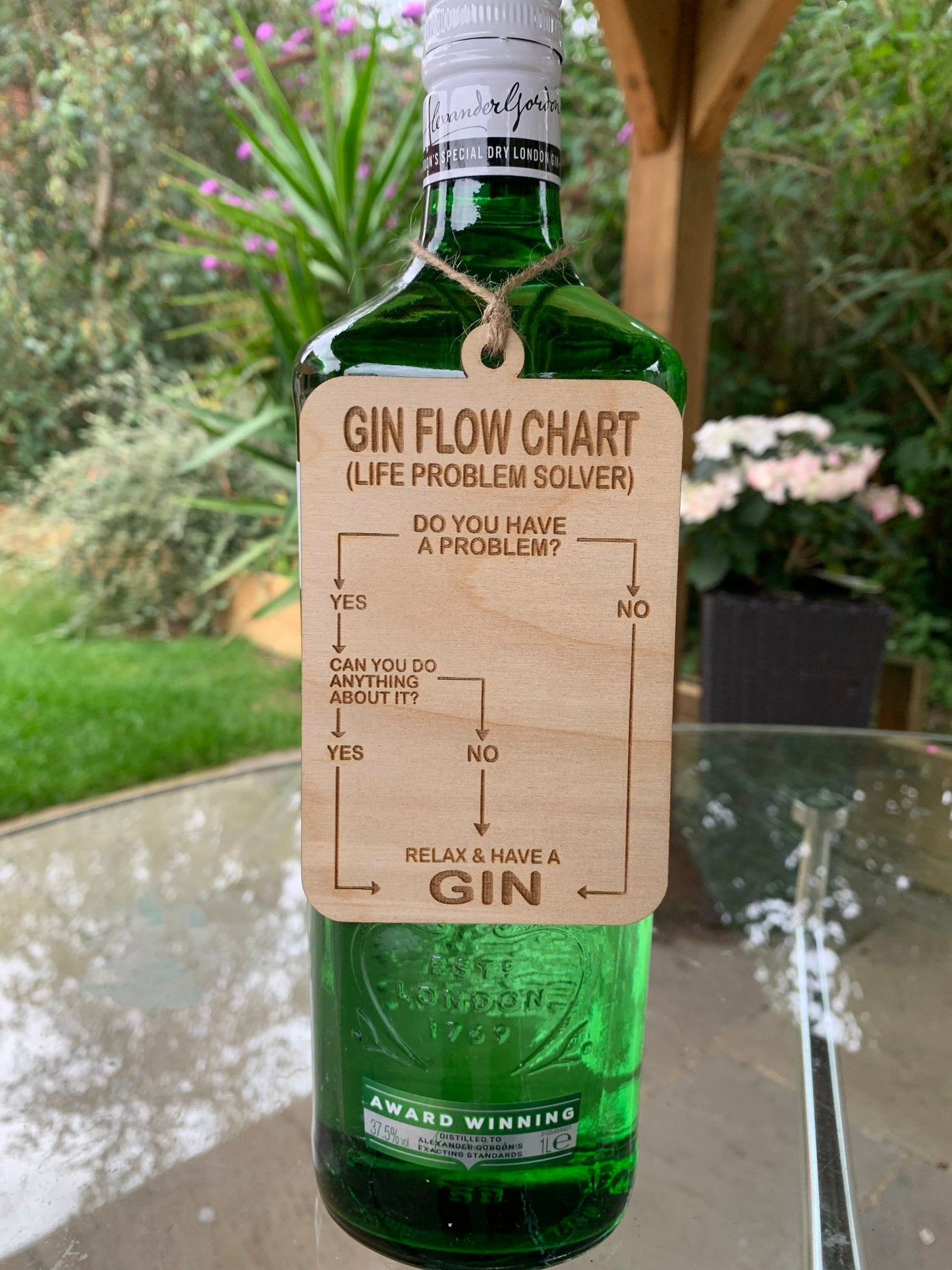 Gin Lover Gift: Novelty Wooden Gin Flow Chart Bottle Tag