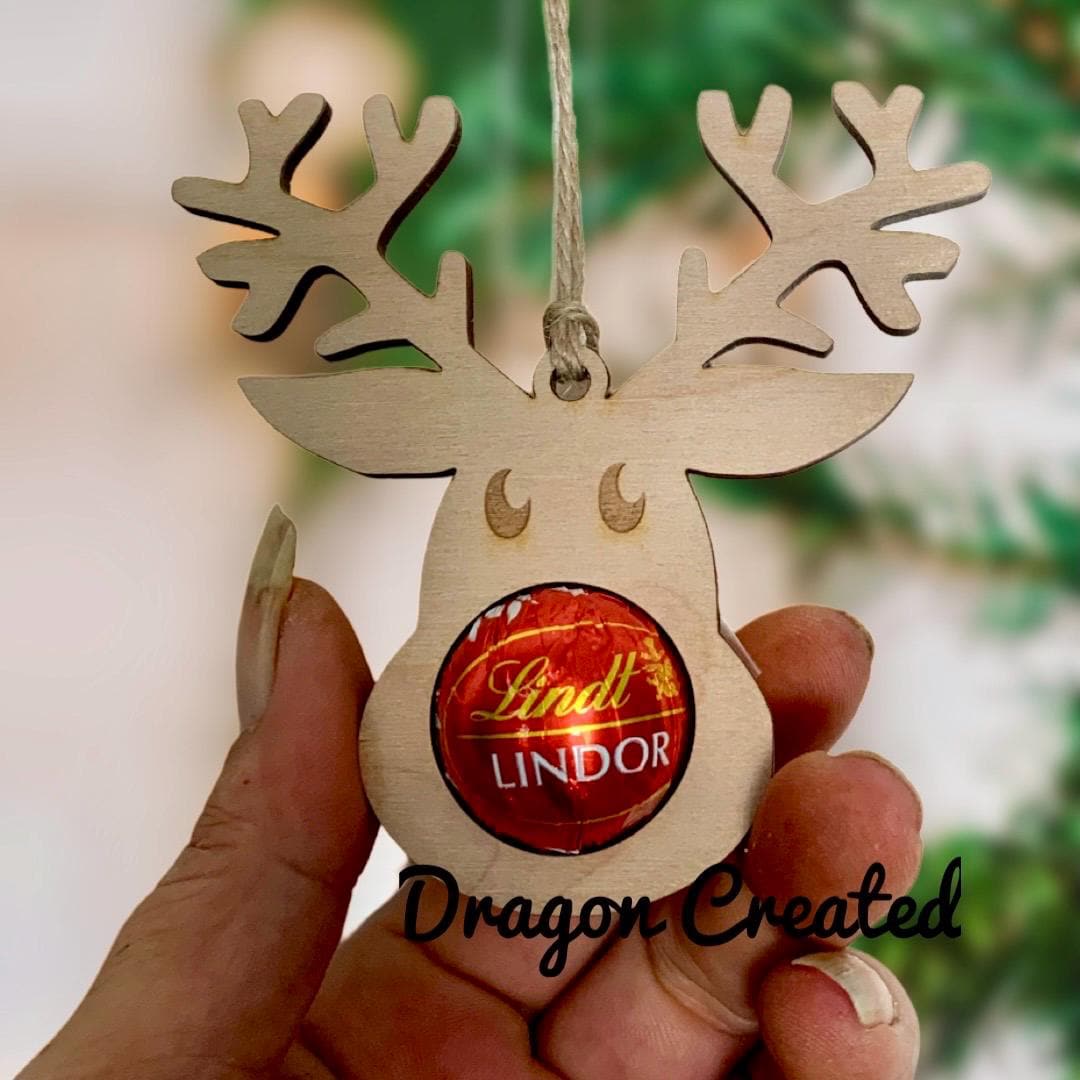 4x Chocolate Reindeer Ornament Set: Wooden Bauble, Lindor Holder